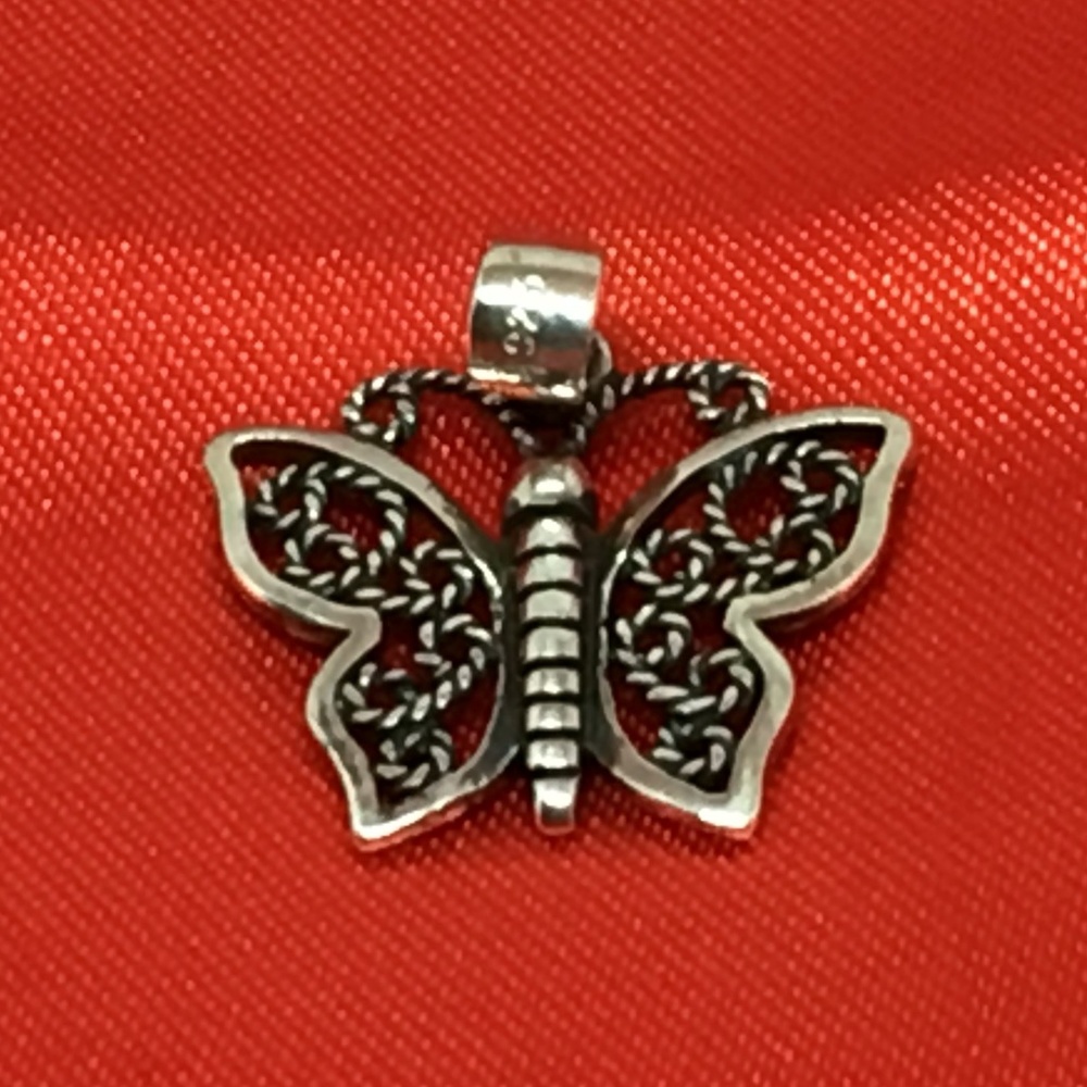 Brand New 925 Sterling Silver Butterfly Pendant